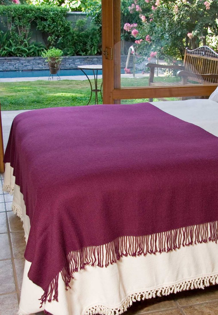 Manta/Piecera Baby Alpaca Burdeo